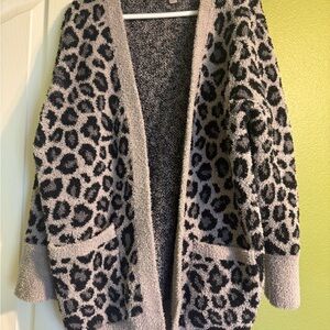 Barefoot Dreams Snow Leopard Cardigan XL